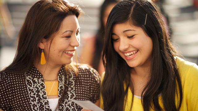 Young-women-meeting4.jpg